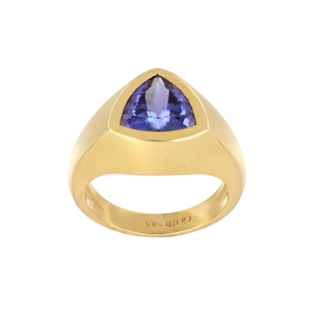 Tanzanite Ring in Yellow Gold image 0