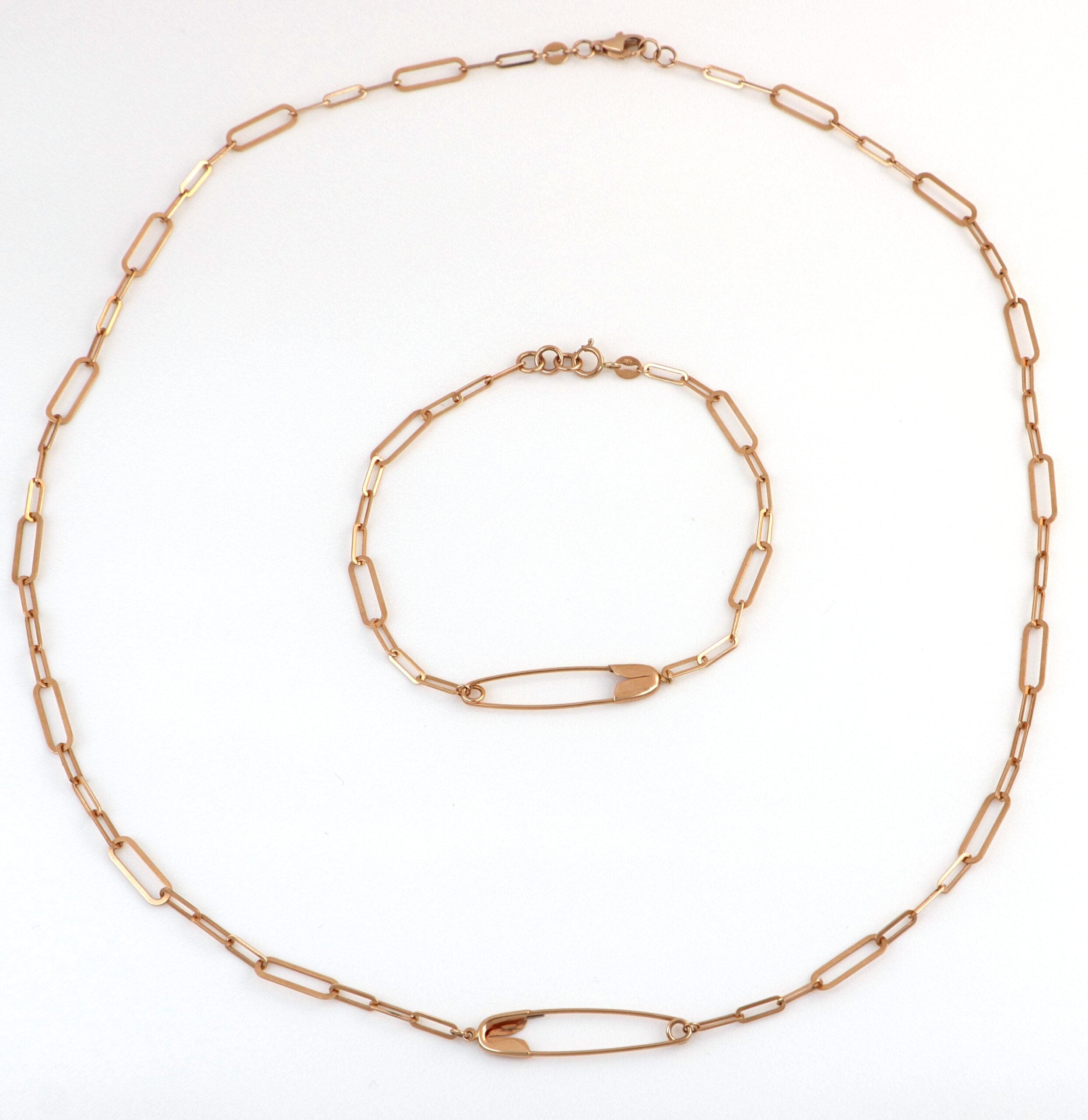 Paper-clip neckchain in Rose Gold image 1