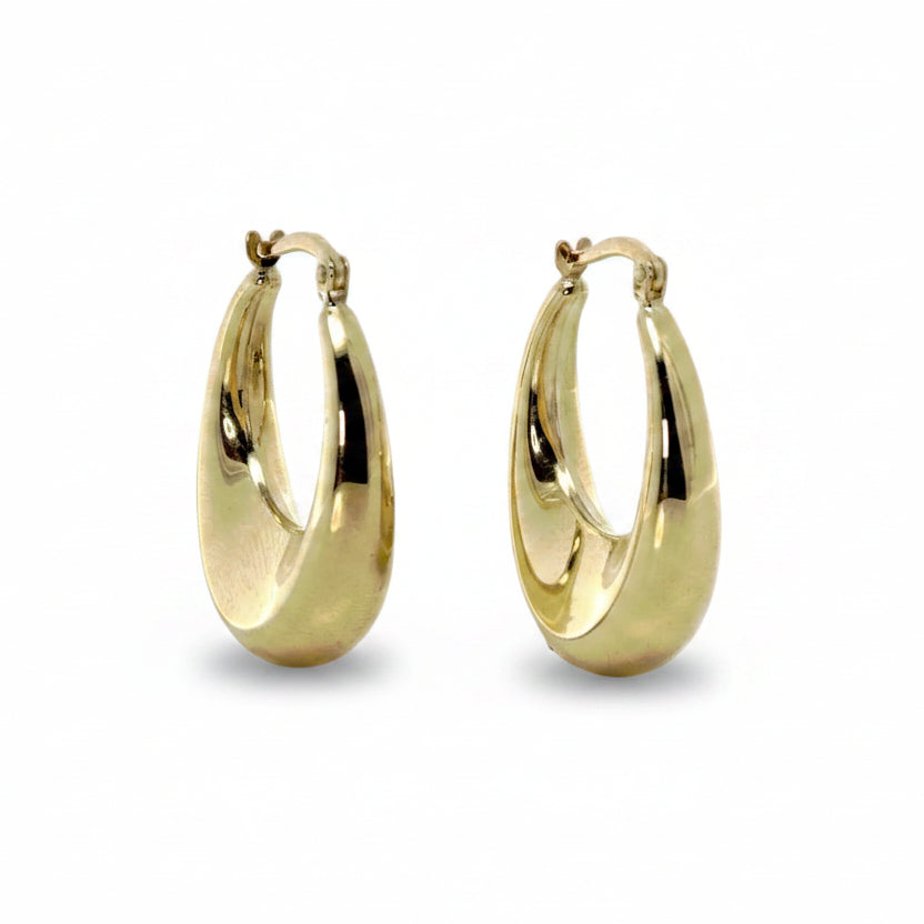 Oval Drop Earrings in Yellow Gold