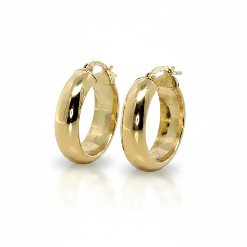 Gold Hoops in Yellow Gold