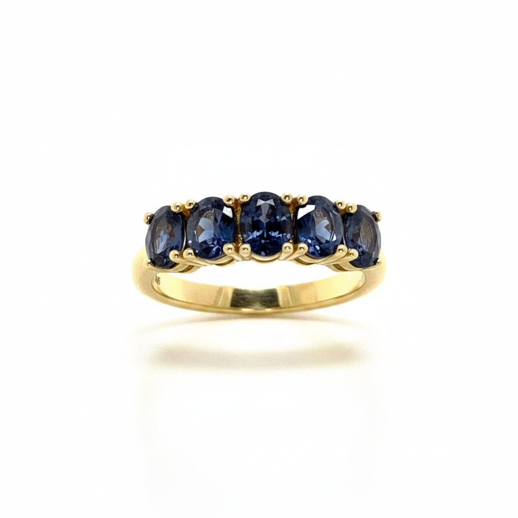 Colour Change Garnet Ring in Yellow Gold