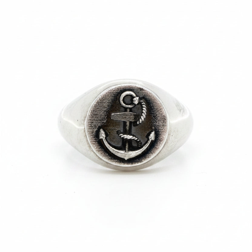 Anchor Skull Ring in Silver