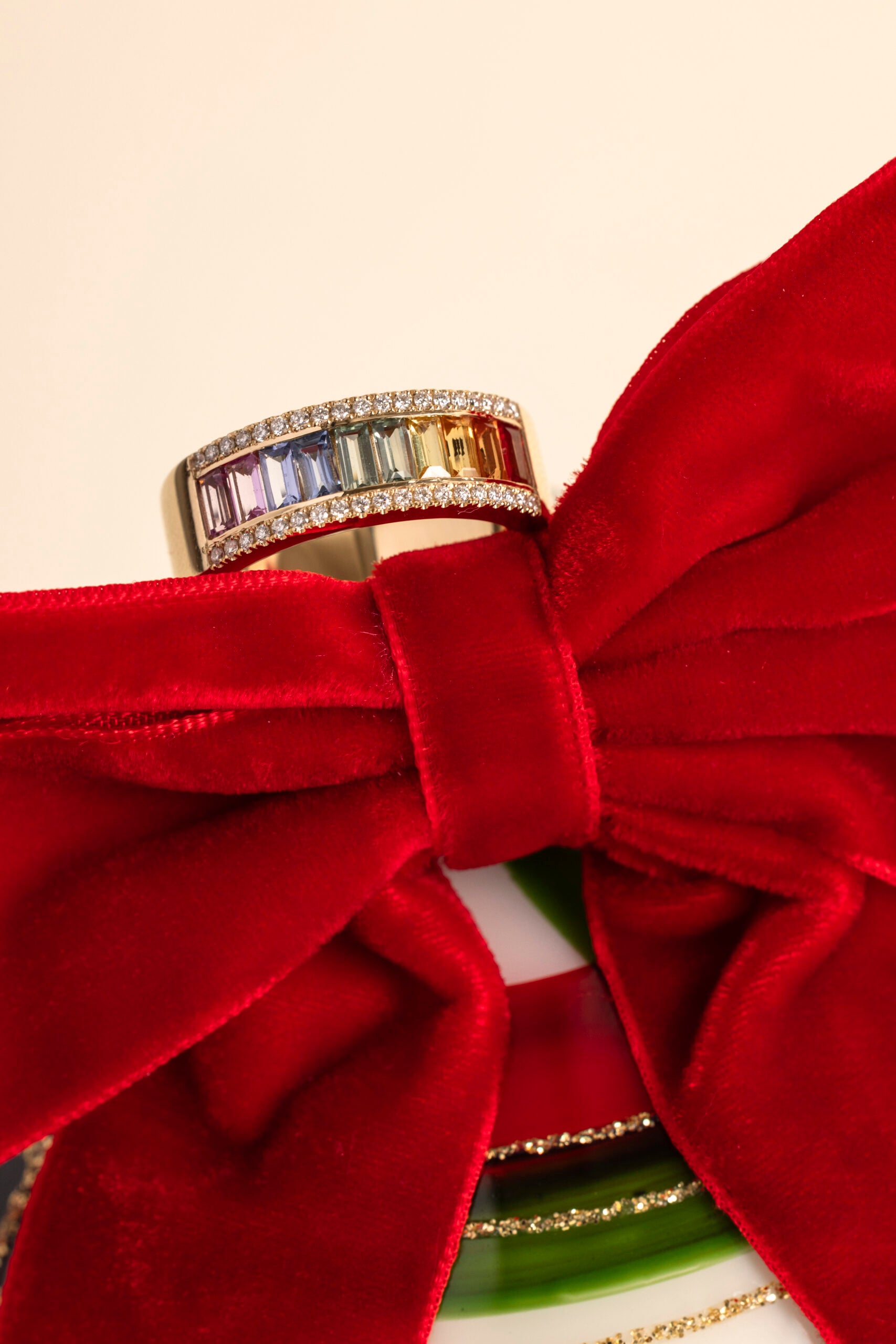 Rainbow Sapphire and Diamond ring in yellow gold image 3