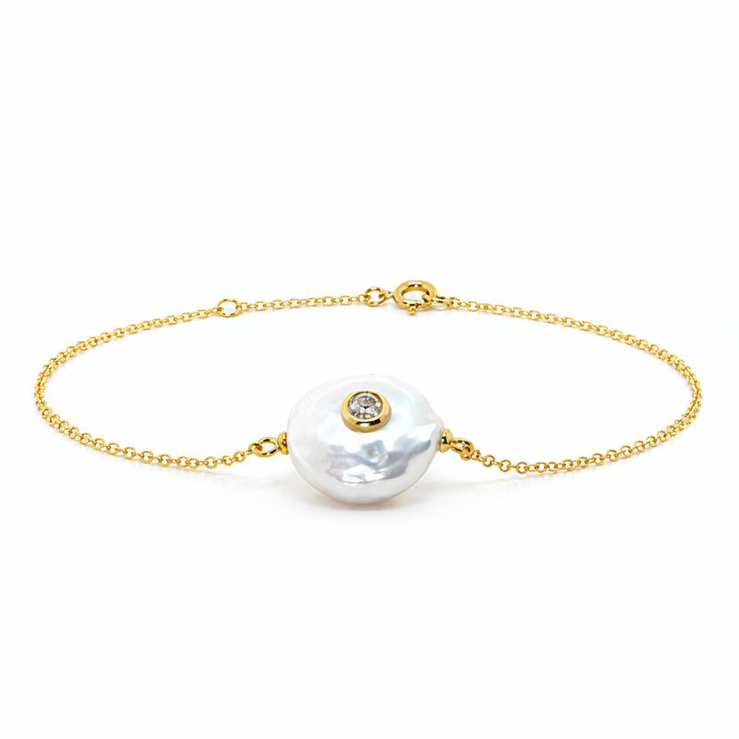 Pearl and Diamond Bracelet in Gold