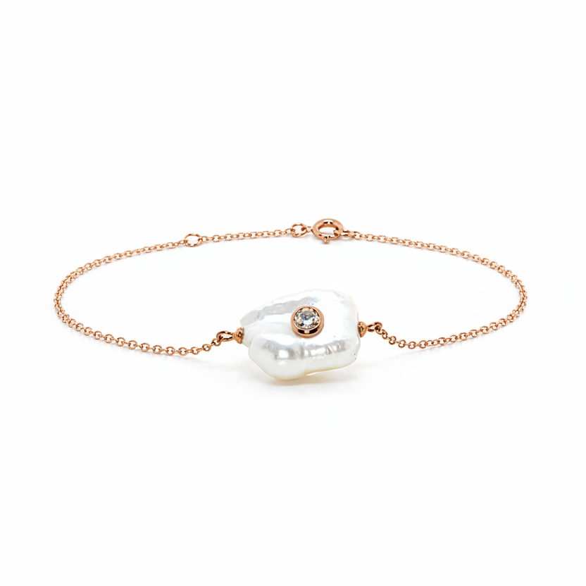 Pearl and Diamond Bracelet in Gold